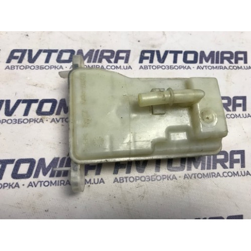 Бачок тормозной жидкости Peugeot 308 2013-2021 9807651580